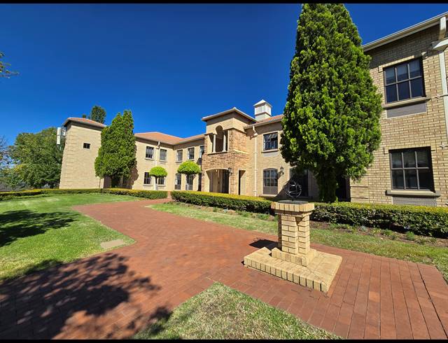 470M² OFFICE TO LET IN BRYANSTON